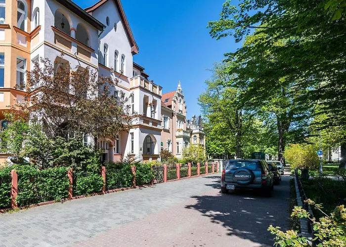 Park Apartment (Parkowy) Happy Hours