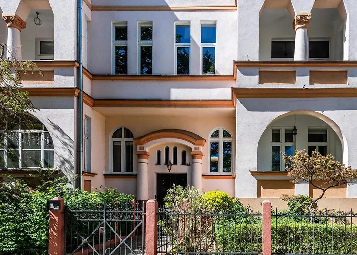 Park Apartment (Parkowy) Happy Hours