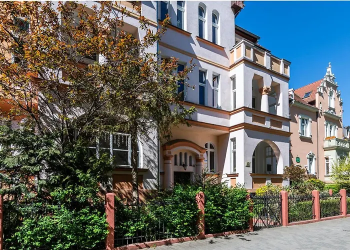 Park Apartment (Parkowy) Happy Hours